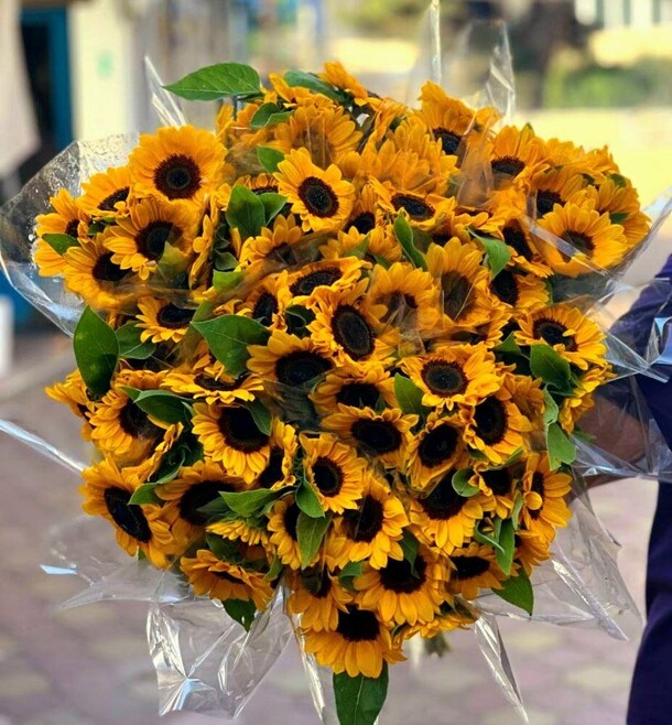 Букет «солнечный», артикул F1201441 - 33000 рублей, доставка по городу. Flawery - доставка цветов