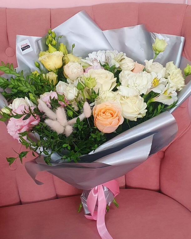 О тебе, артикул F1203583 - 8460 рублей, доставка по городу. Flawery - доставка цветов