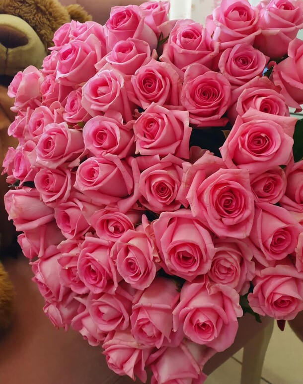 Букет из 51 розы, артикул F1208404 - 18990 рублей, доставка по городу. Flawery - доставка цветов