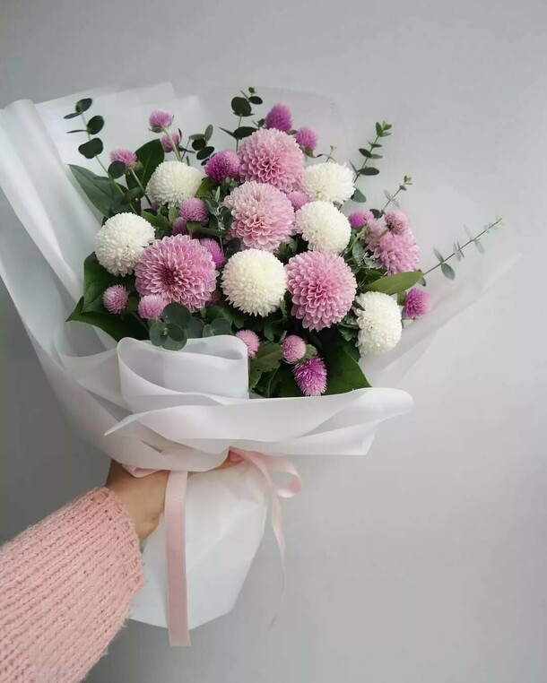 Букет астр, артикул F1212108 - 2400 рублей, доставка по городу. Flawery - доставка цветов