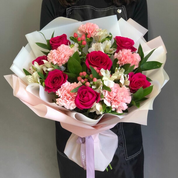 Сборный букет «навсегда», артикул F1222358 - 5900 рублей, доставка по городу. Flawery - доставка цветов