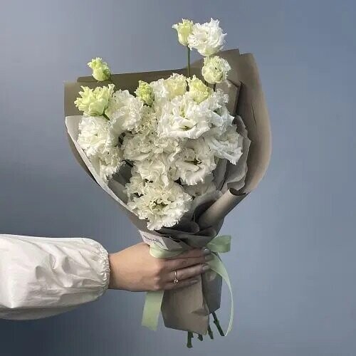 Букет эустом, артикул F1223347 - 3100 рублей, доставка по городу. Flawery - доставка цветов