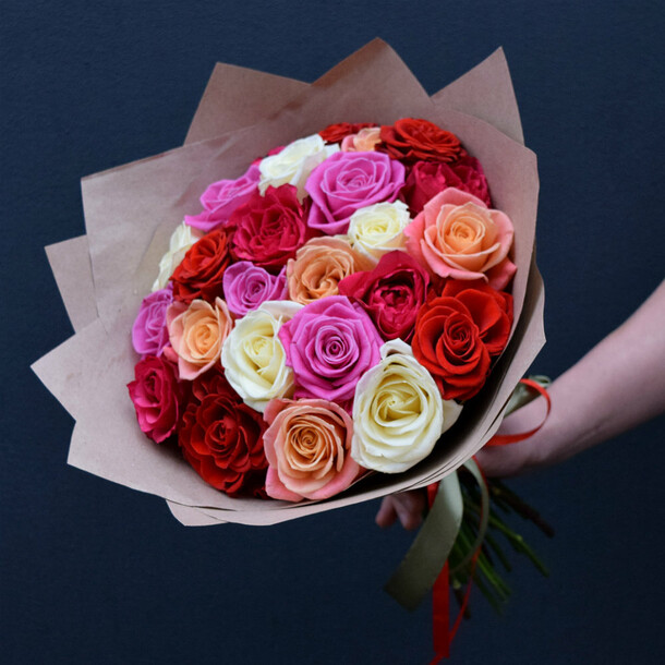 Букет роз, артикул F1226294 - 8500 рублей, доставка по городу. Flawery - доставка цветов