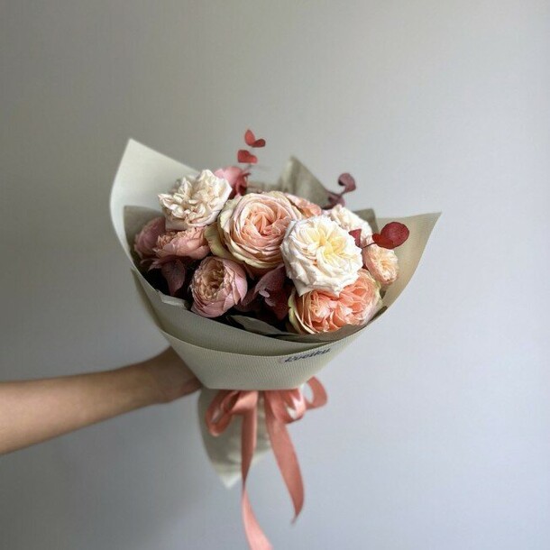 Букет роз «молекула нежности», артикул F1227219 - 5100 рублей, доставка по городу. Flawery - доставка цветов