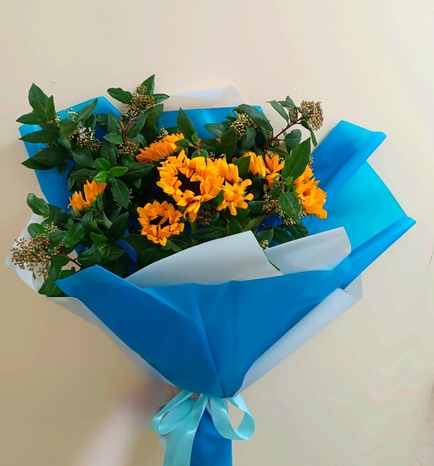 Букет подсолнухов, артикул F1244080 - 3650 рублей, доставка по городу. Flawery - доставка цветов