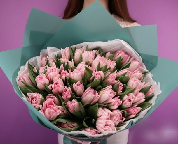 51 тюльпан, артикул F1257327 - 14000 рублей, доставка по городу. Flawery - доставка цветов