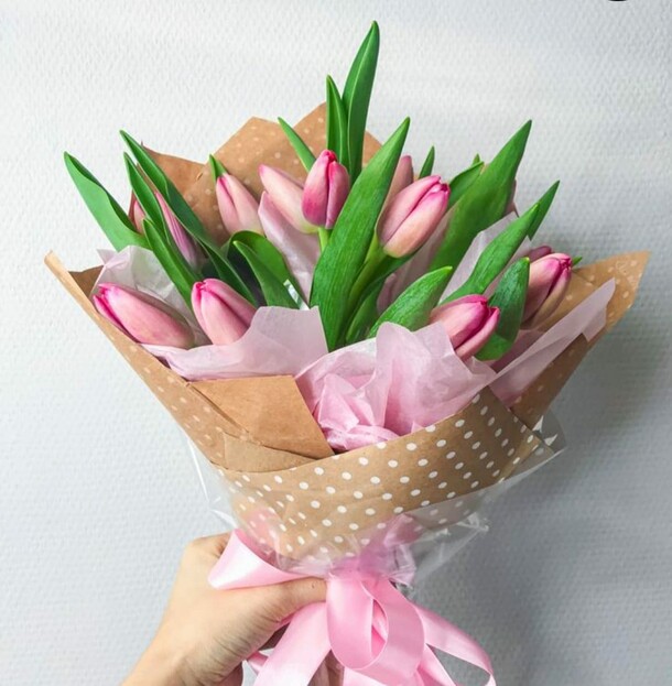 Букет тюльпанов, артикул F1258719 - 3450 рублей, доставка по городу. Flawery - доставка цветов