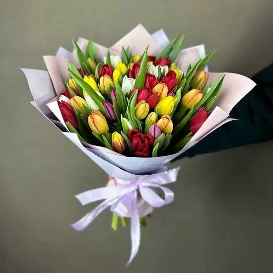 Букет тюльпанов, артикул F1262136 - 18101 рублей, доставка по городу. Flawery - доставка цветов