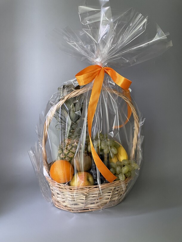 Фруктовая корзина, артикул F1079953 - 4500 рублей, доставка по городу. Flawery - доставка цветов