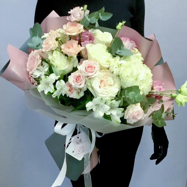 Венеция, артикул F1097678 - 7990 рублей, доставка по городу. Flawery - доставка цветов