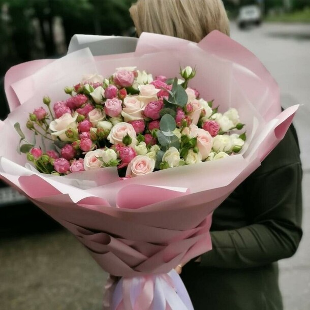 Сочный поцелуй, артикул F1082648 - 12320 рублей, доставка по городу. Flawery - доставка цветов