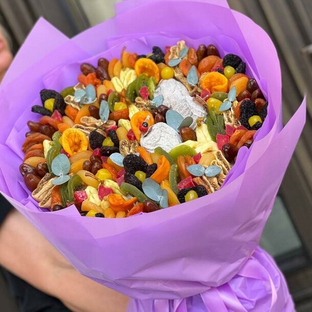 Букет из сухофруктов, артикул F1139318 - 9570 рублей, доставка по городу. Flawery - доставка цветов