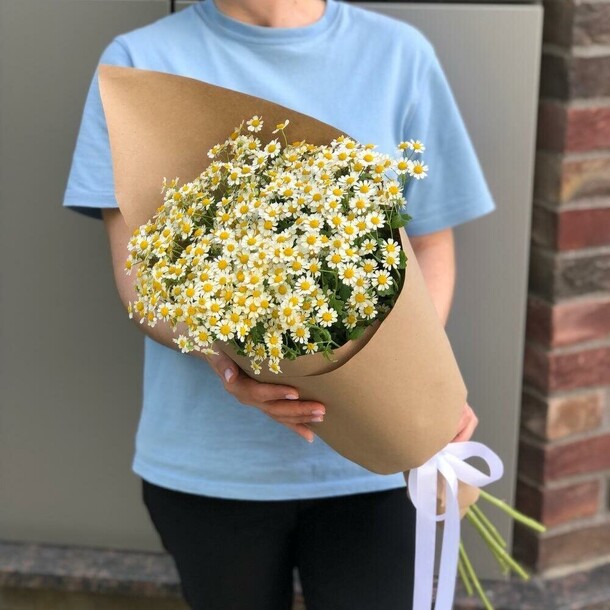 Ромашки ароматные, артикул F1400143 - 4895 рублей, доставка по городу. Flawery - доставка цветов