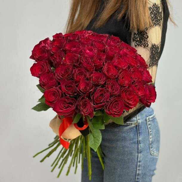 51 роза монобукет, артикул F1400155 - 8305 рублей, доставка по городу. Flawery - доставка цветов