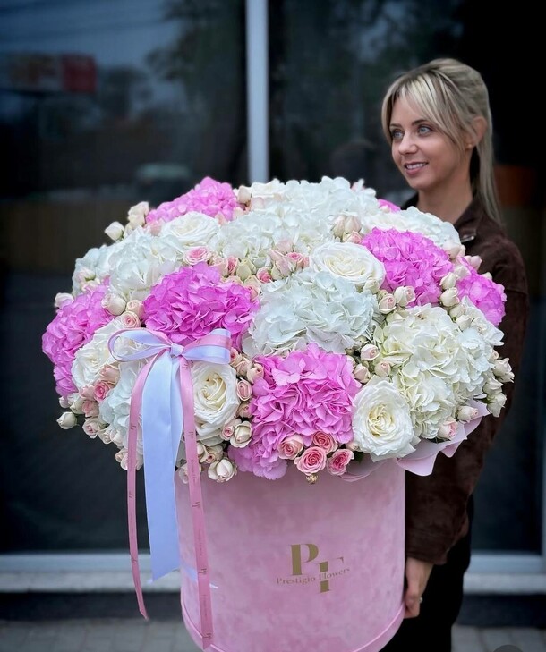 Букет из гортензий, артикул F1489791 - 37940 рублей, доставка по городу. Flawery - доставка цветов