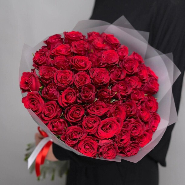 Букет из 51 красной розы, артикул F1501853 - 9250 рублей, доставка по городу. Flawery - доставка цветов