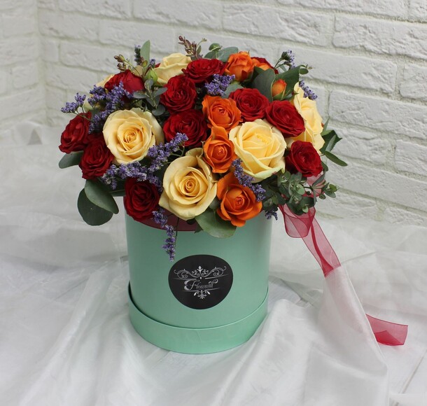 Краски весны, артикул F20137 - 8374 рублей, доставка по городу. Flawery - доставка цветов