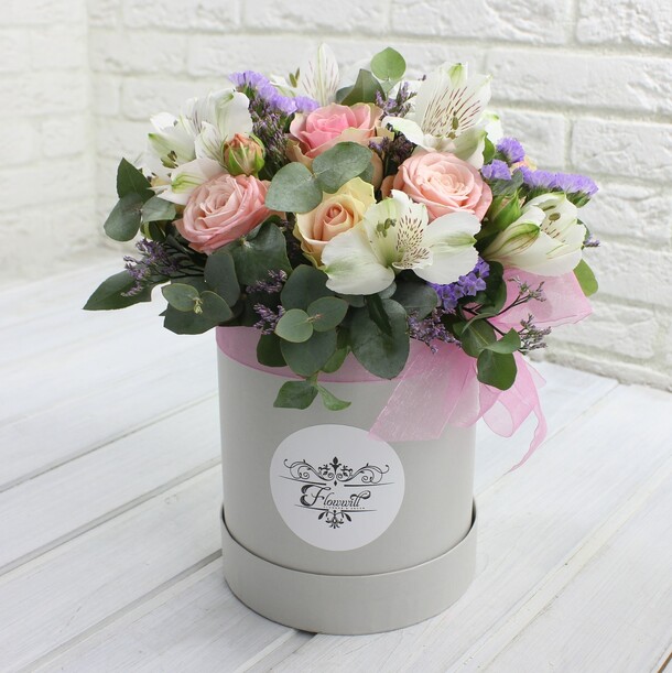 Лиза, артикул F21096 - 7380 рублей, доставка по городу. Flawery - доставка цветов