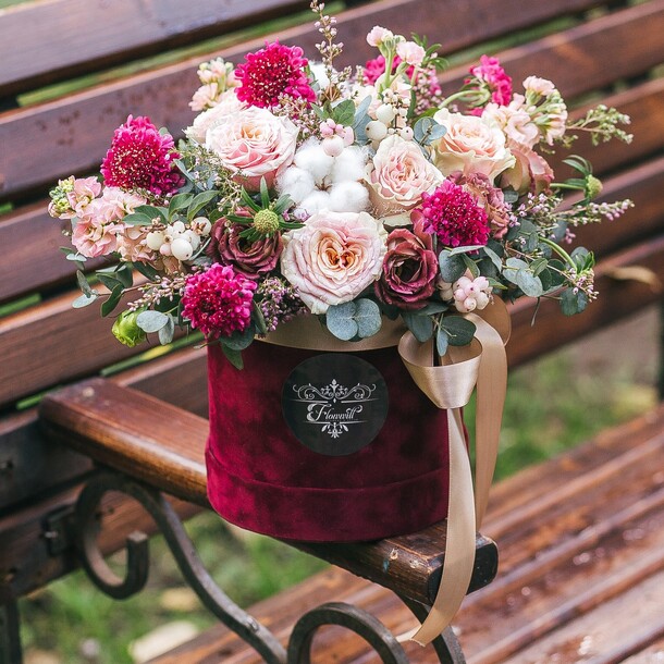 Бархатная мечта, артикул F23009 - 9599 рублей, доставка по городу. Flawery - доставка цветов