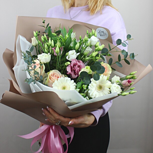 Марго 2, артикул F75752 - 6123 рублей, доставка по городу. Flawery - доставка цветов