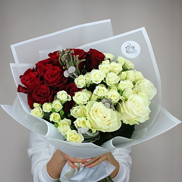 Розенбург, артикул F76159 - 11340 рублей, доставка по городу. Flawery - доставка цветов