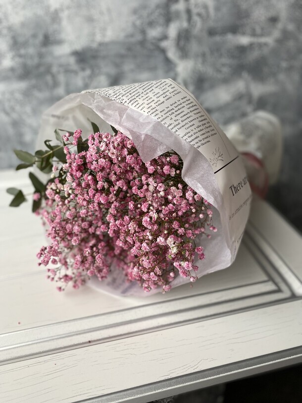 Букет из розовой гипсофилы, артикул F1096181 - 3400 рублей, доставка по городу. Flawery - доставка цветов