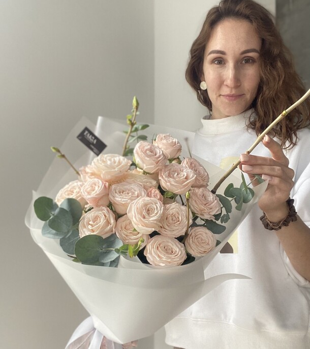 Пионовидные розы, артикул F1277686 - 5400 рублей, доставка по городу. Flawery - доставка цветов