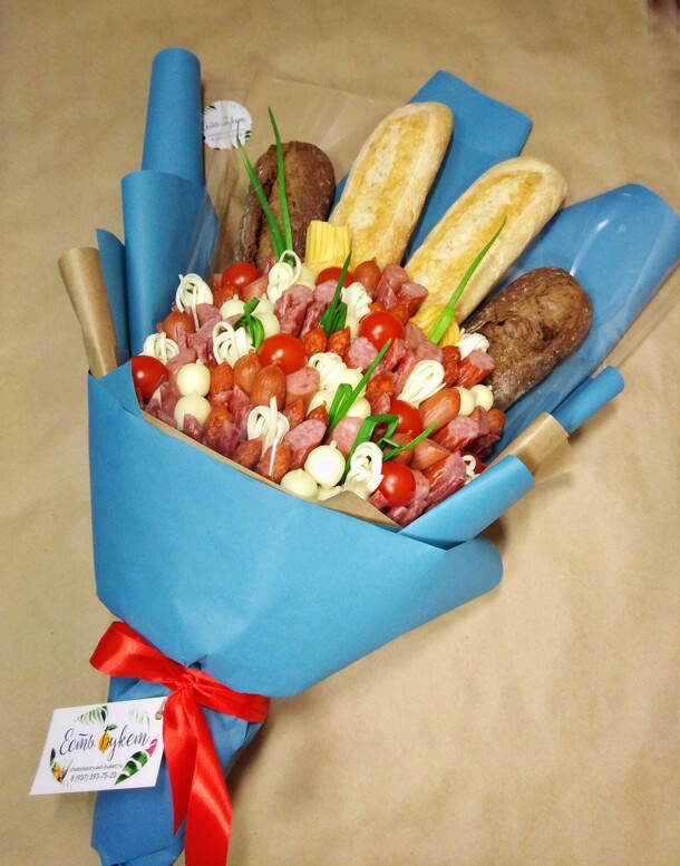 Букет сырно-колбасный, артикул F1086630 - 5000 рублей, доставка по городу. Flawery - доставка цветов