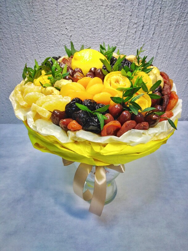 Букет из сухофруктов с лимоном, артикул F1109556 - 4200 рублей, доставка по городу. Flawery - доставка цветов