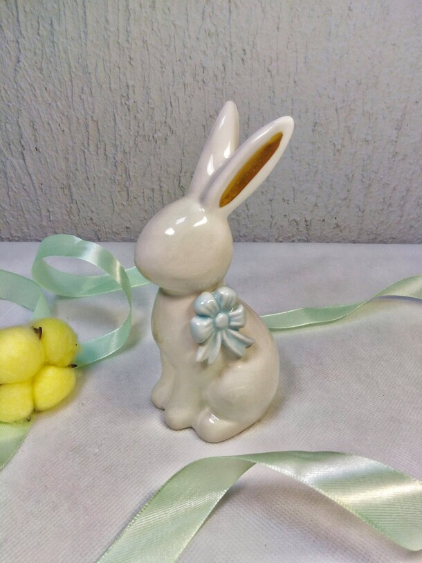 Статуэтка кролик, артикул F1346631 - 990 рублей, доставка по городу. Flawery - доставка цветов