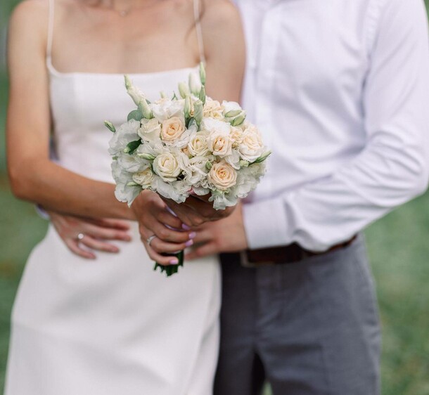 Свадебный букет, артикул F1140294 - 4990 рублей, доставка по городу. Flawery - доставка цветов