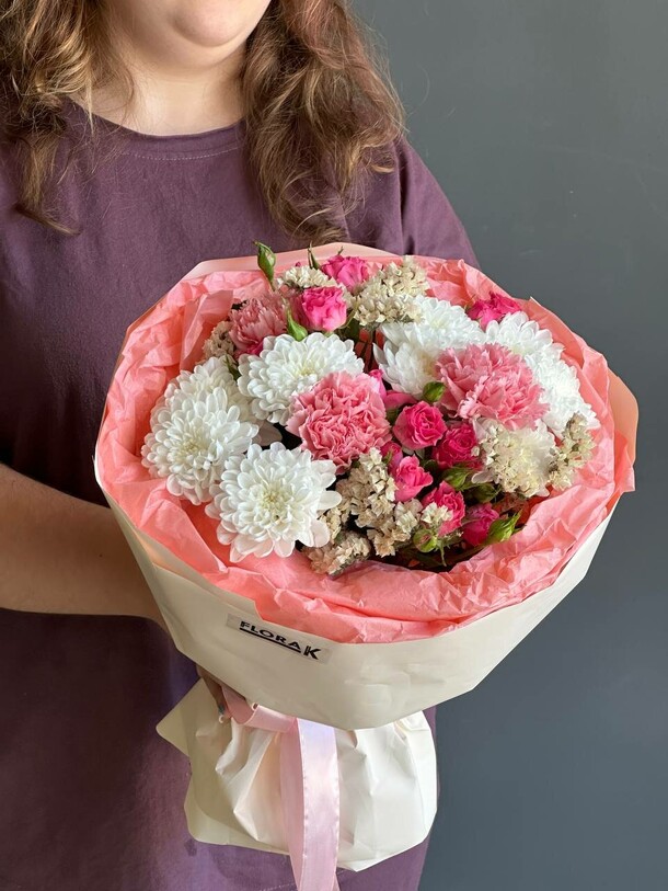 Букет "воздушный мир", артикул F1310284 - 4659 рублей, доставка по городу. Flawery - доставка цветов