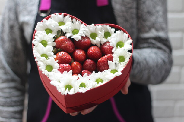 Любовь, артикул F18617 - 5900 рублей, доставка по городу. Flawery - доставка цветов