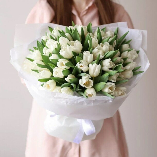 Супер букет 😍🥰 из 51 тюльпанов, артикул F1096272 - 11000 рублей, доставка по городу. Flawery - доставка цветов