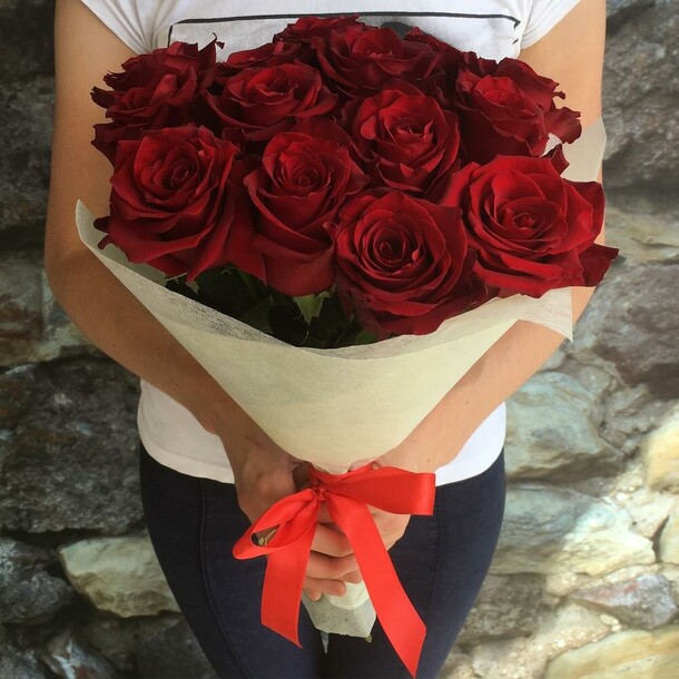 Букет из 11 крупных роз! супер подарок🥰, артикул F23413 - 6800 рублей, доставка по городу. Flawery - доставка цветов