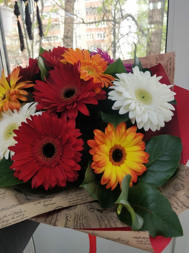 Букет из герберы, артикул F1121618 - 4378 рублей, доставка по городу. Flawery - доставка цветов