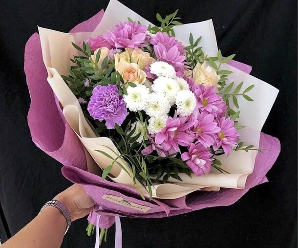 Букет "желание", артикул F1173700 - 3891 рублей, доставка по городу. Flawery - доставка цветов