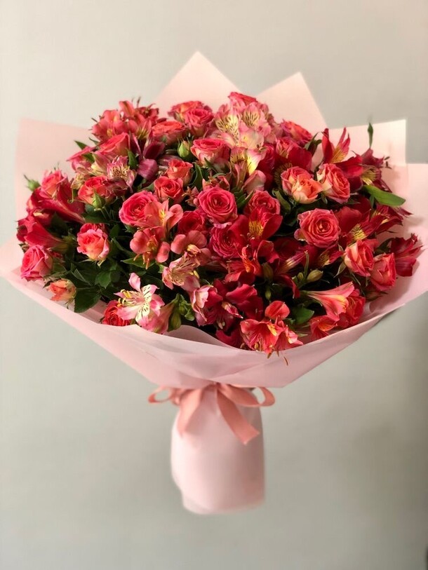 Букет неаполь, артикул F1205885 - 7995 рублей, доставка по городу. Flawery - доставка цветов