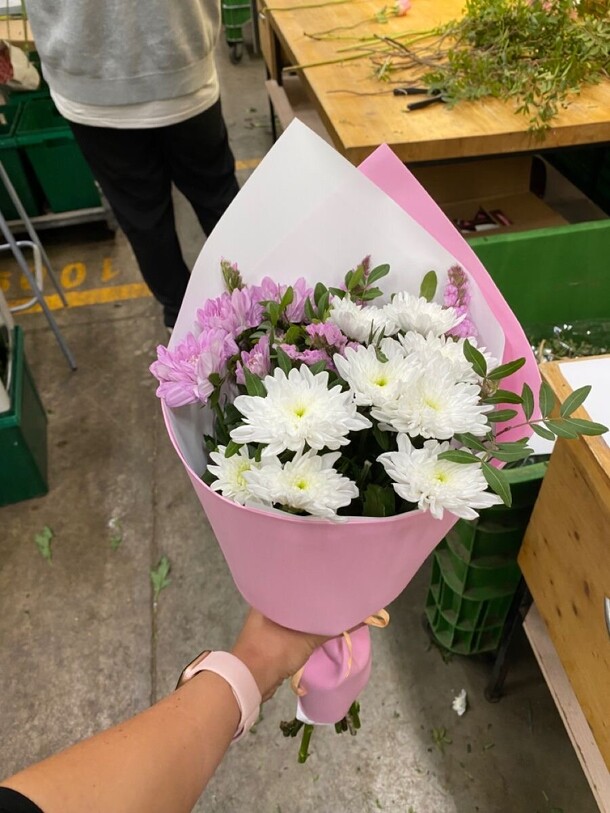 Букет конфетка, артикул F1278228 - 3221 рублей, доставка по городу. Flawery - доставка цветов