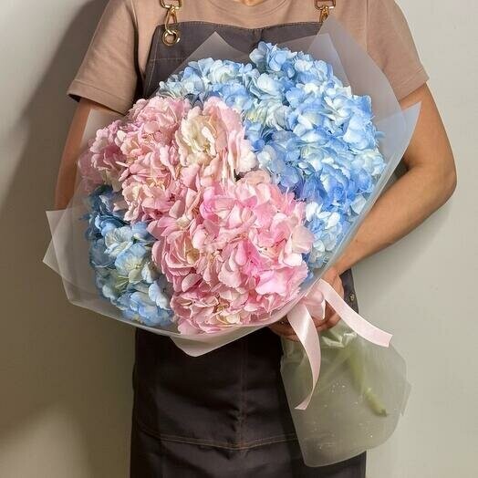 Гортензии 5 шт, артикул F1247810 - 5495 рублей, доставка по городу. Flawery - доставка цветов