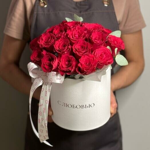 Красные розы 21 шт. В коробке, артикул F1371268 - 6331 рублей, доставка по городу. Flawery - доставка цветов