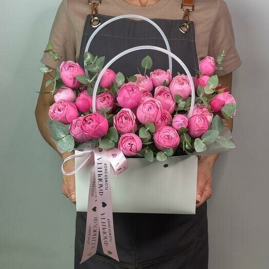 Розы сильва пинк 5 шт с эвкалиптом, артикул F1455164 - 4179 рублей, доставка по городу. Flawery - доставка цветов