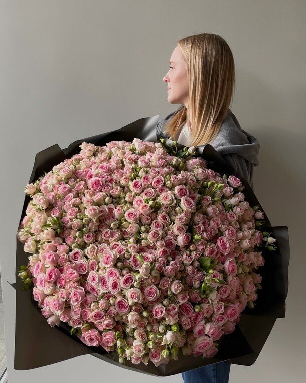 Dinara lux-101, артикул F1364427 - 45617 рублей, доставка по городу. Flawery - доставка цветов