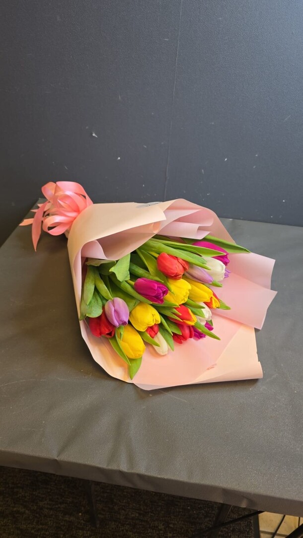 Тюльпаны, артикул F1390980 - 5900 рублей, доставка по городу. Flawery - доставка цветов