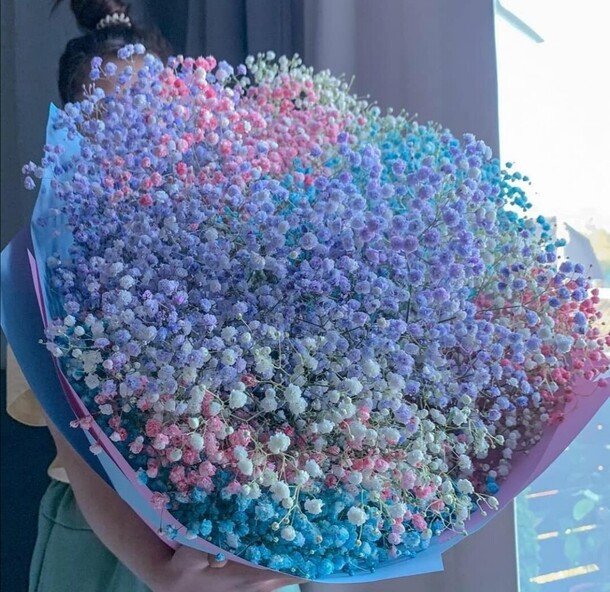 Букет гипсофилы в дизайнерской упаковке, артикул F1120843 - 5890 рублей, доставка по городу. Flawery - доставка цветов