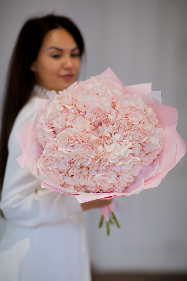 Розовые гортензии, артикул F1341041 - 6500 рублей, доставка по городу. Flawery - доставка цветов