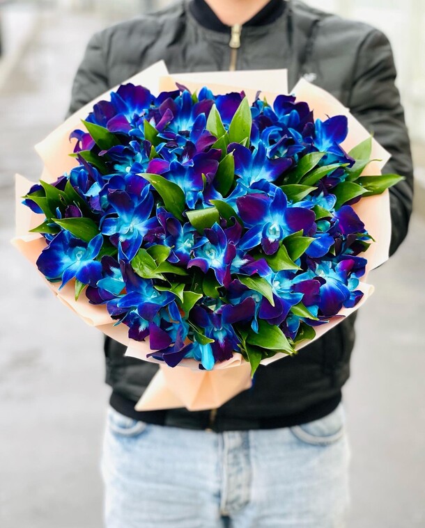 Букет космических орхидей, артикул F1083734 - 4500 рублей, доставка по городу. Flawery - доставка цветов