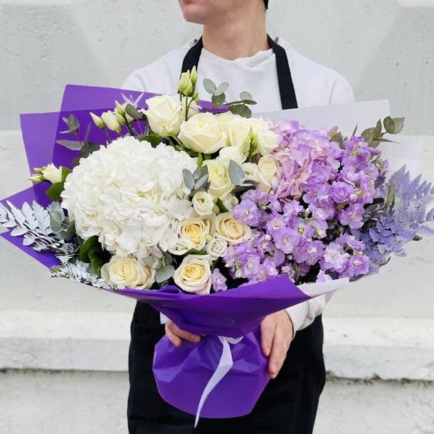 Лавандовое-белый микс. Гортензия. Маттиола., артикул F1165959 - 9251 рублей, доставка по городу. Flawery - доставка цветов