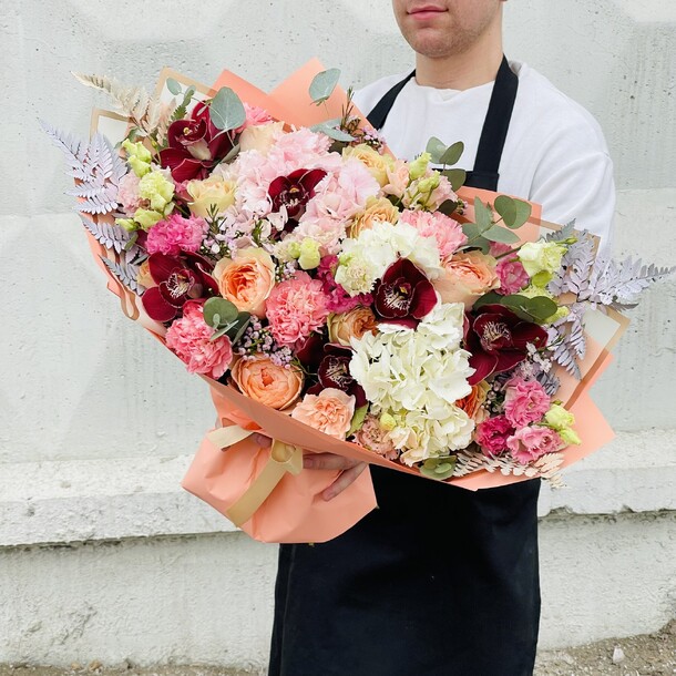 Роза пионовидная. Гортензия. Орхидеи., артикул F1182101 - 10500 рублей, доставка по городу. Flawery - доставка цветов