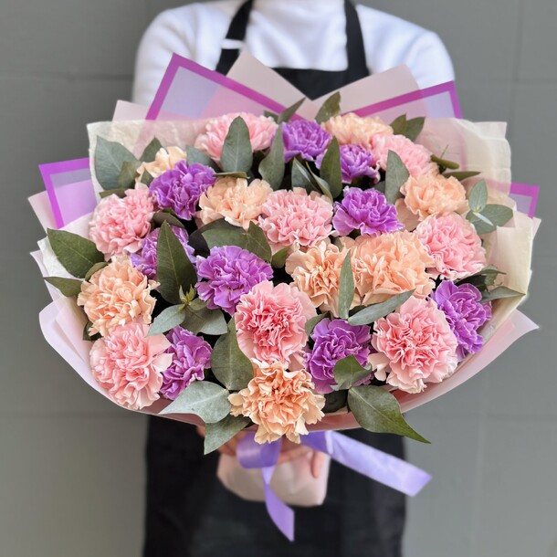 Букет разноцветных диантусов, артикул F1364497 - 6000 рублей, доставка по городу. Flawery - доставка цветов